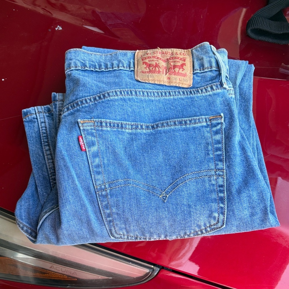 Levi's Men's Light Blue Relaxed Jeans 36x30